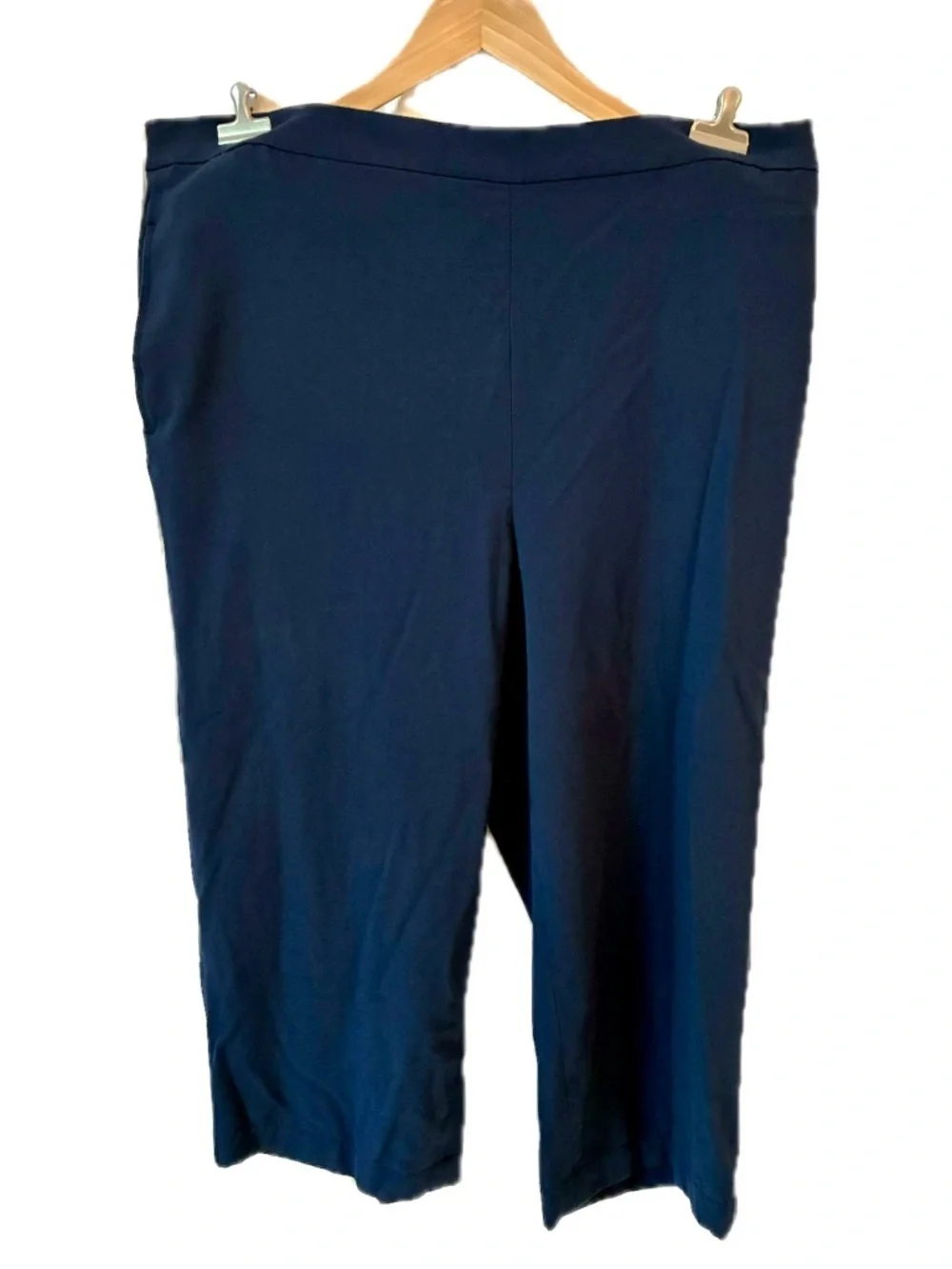 Preowned Banana Republic women’s cropped slacks size 16